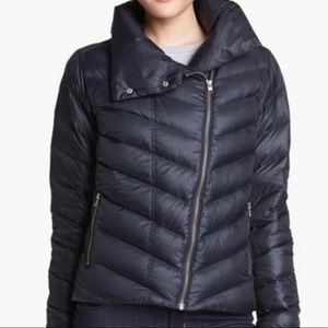 Patagonia women’s small black down puffer jacket